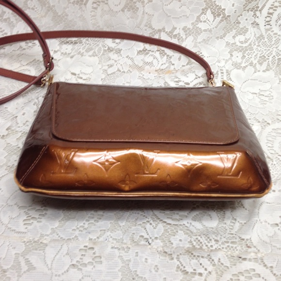 Louis Vuitton Bronze Vernis Shoulder-Crossbody - Picture 10 of 15